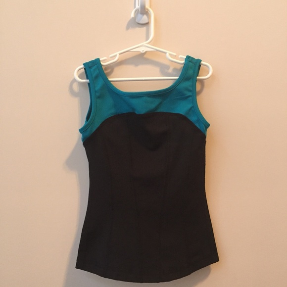 (2 PIECE) Triple Flip Girl's Tank & Capris Size 3 - Picture 1 of 3